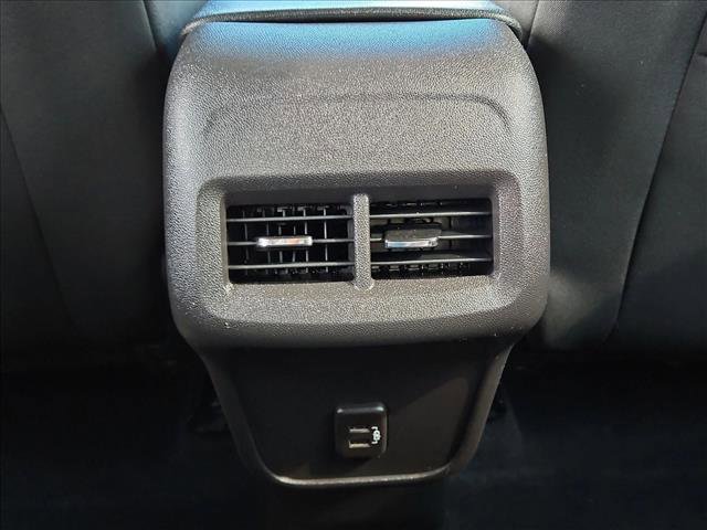 Used 2024 Chevrolet Equinox LT FWD image 16