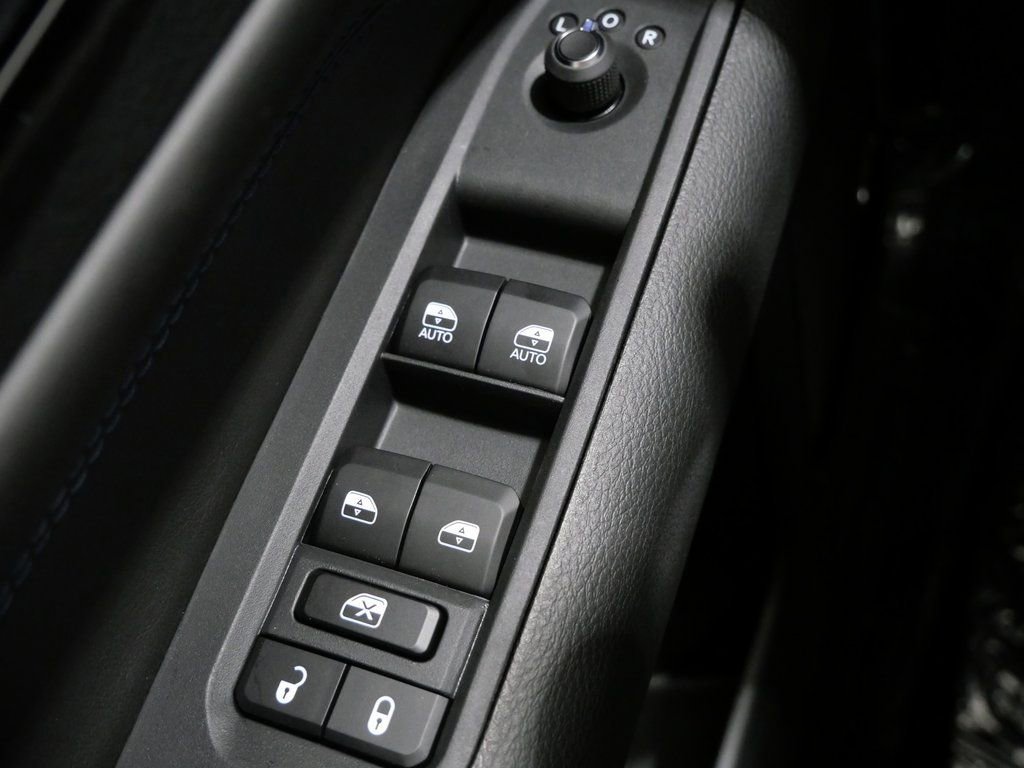New 2026 Jeep Compass Latitude w/ Sun and Sound Group AWD/4WD image 14
