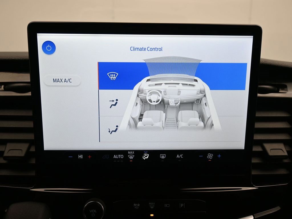 Used 2023 Ford Transit 350 XLT image 22