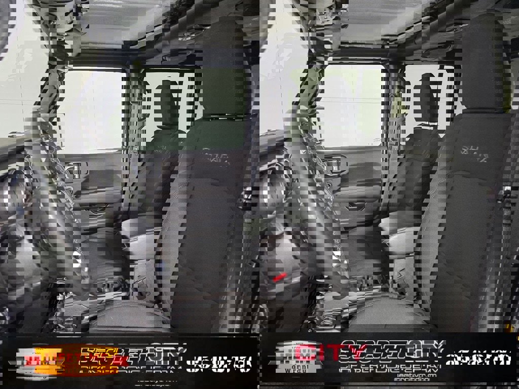 Used 2023 Jeep Wrangler Sahara image 10