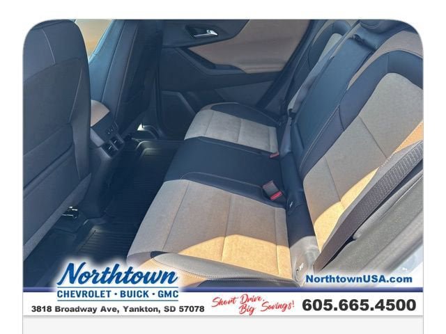 New 2026 Chevrolet Equinox ACTIV w/ Convenience Package III AWD/4WD image 15