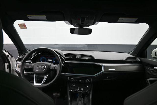 Used 2023 Audi Q3 2.0T Premium Plus w/ Premium Plus Package AWD/4WD image 29