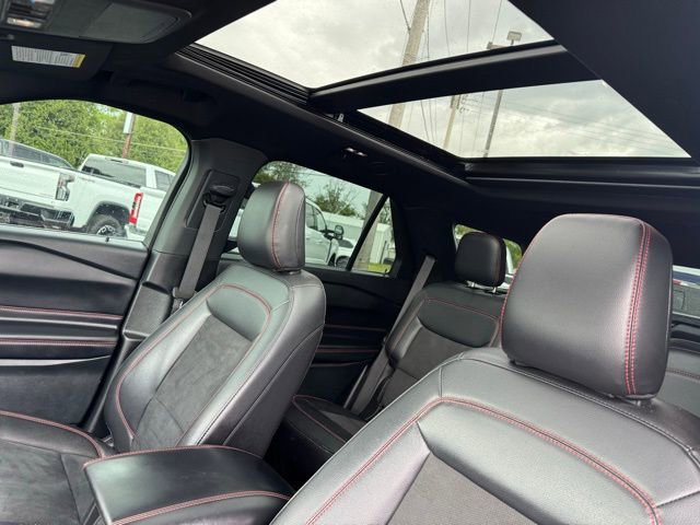 Used 2023 Ford Explorer ST-Line w/ Class IV Trailer Tow Package AWD/4WD image 3