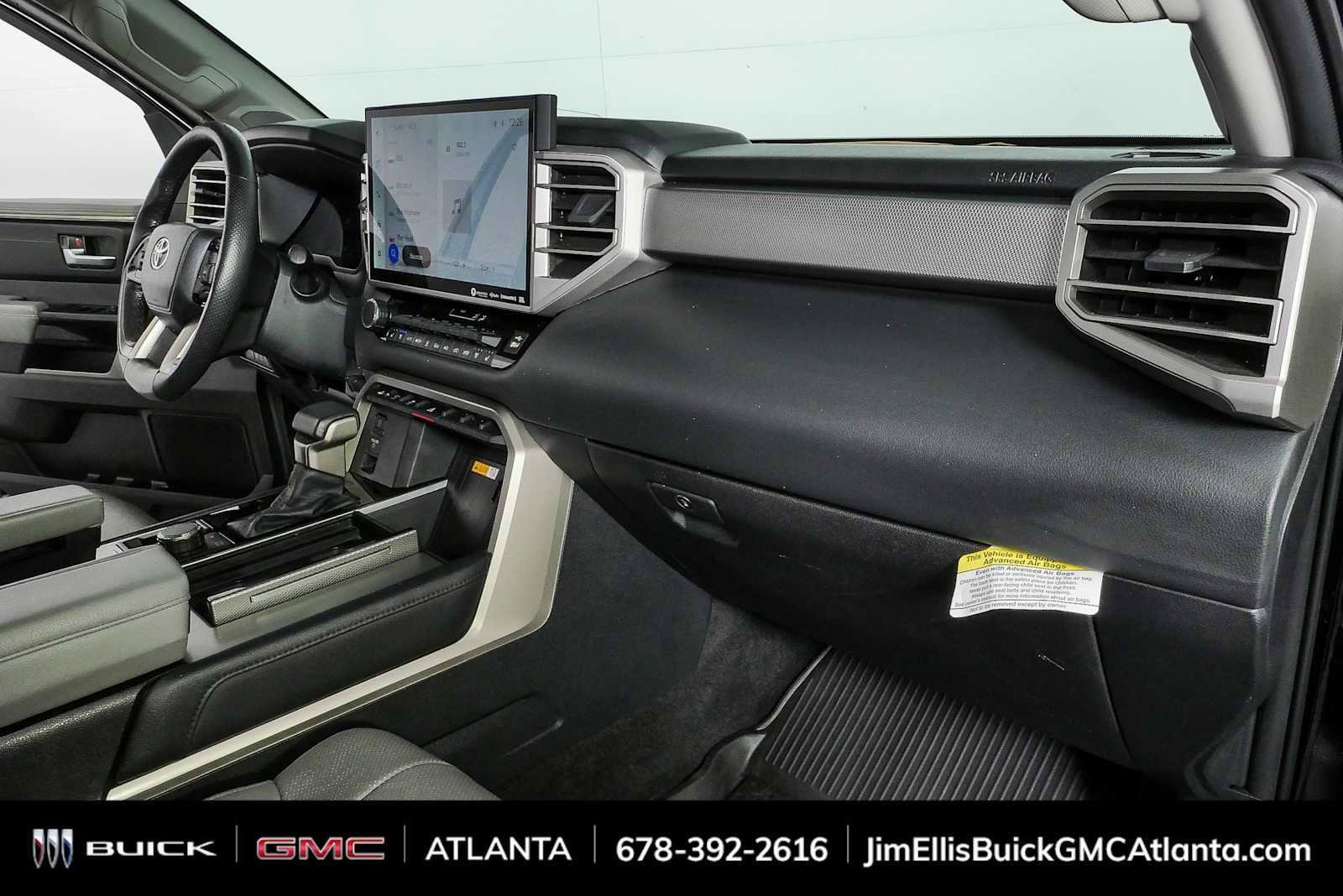 Used 2024 Toyota Sequoia Limited w/ Tow Technology Package AWD/4WD image 22