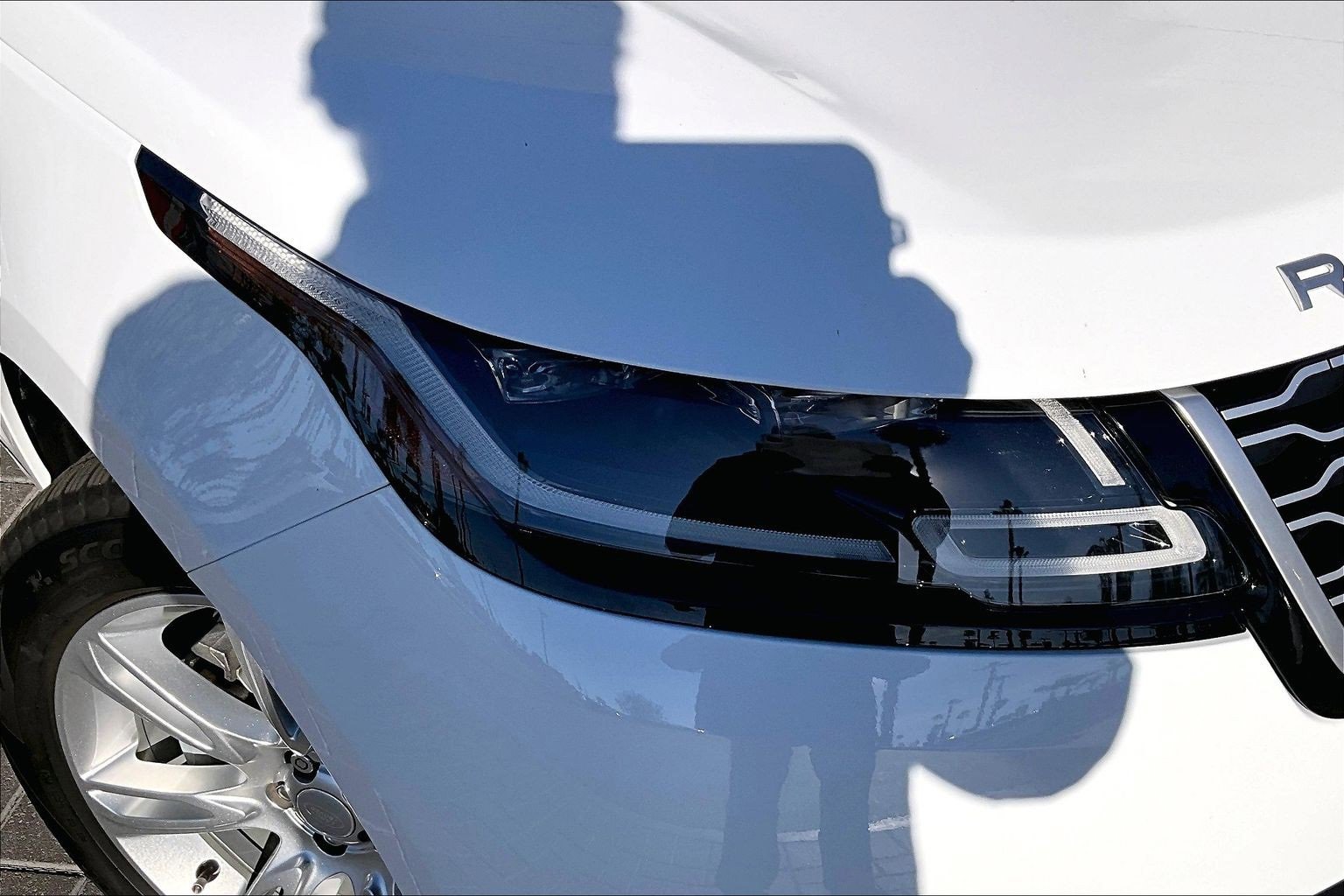 Used 2023 Land Rover Range Rover Velar S image 28