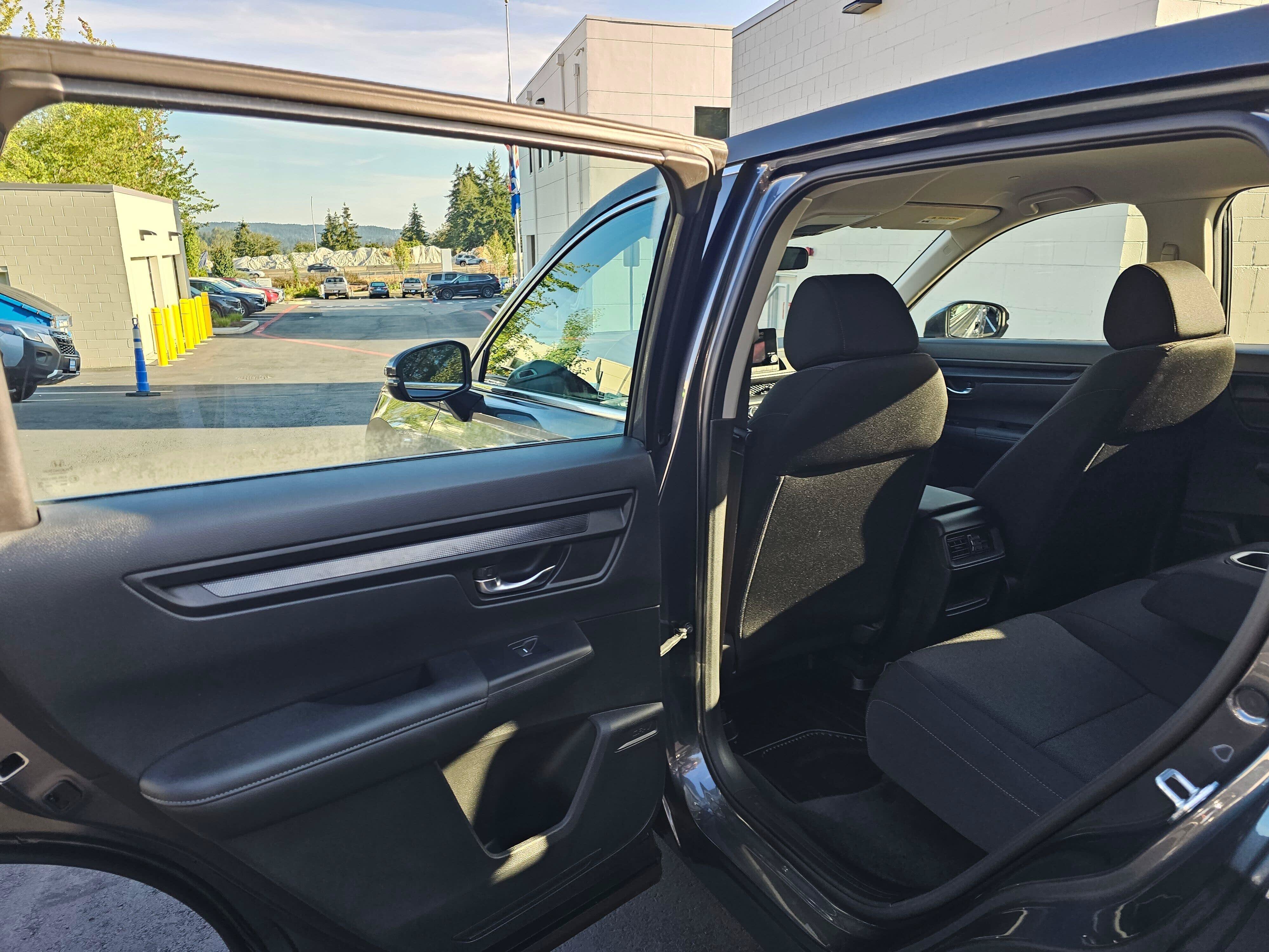 Used 2024 Honda CR-V LX image 18