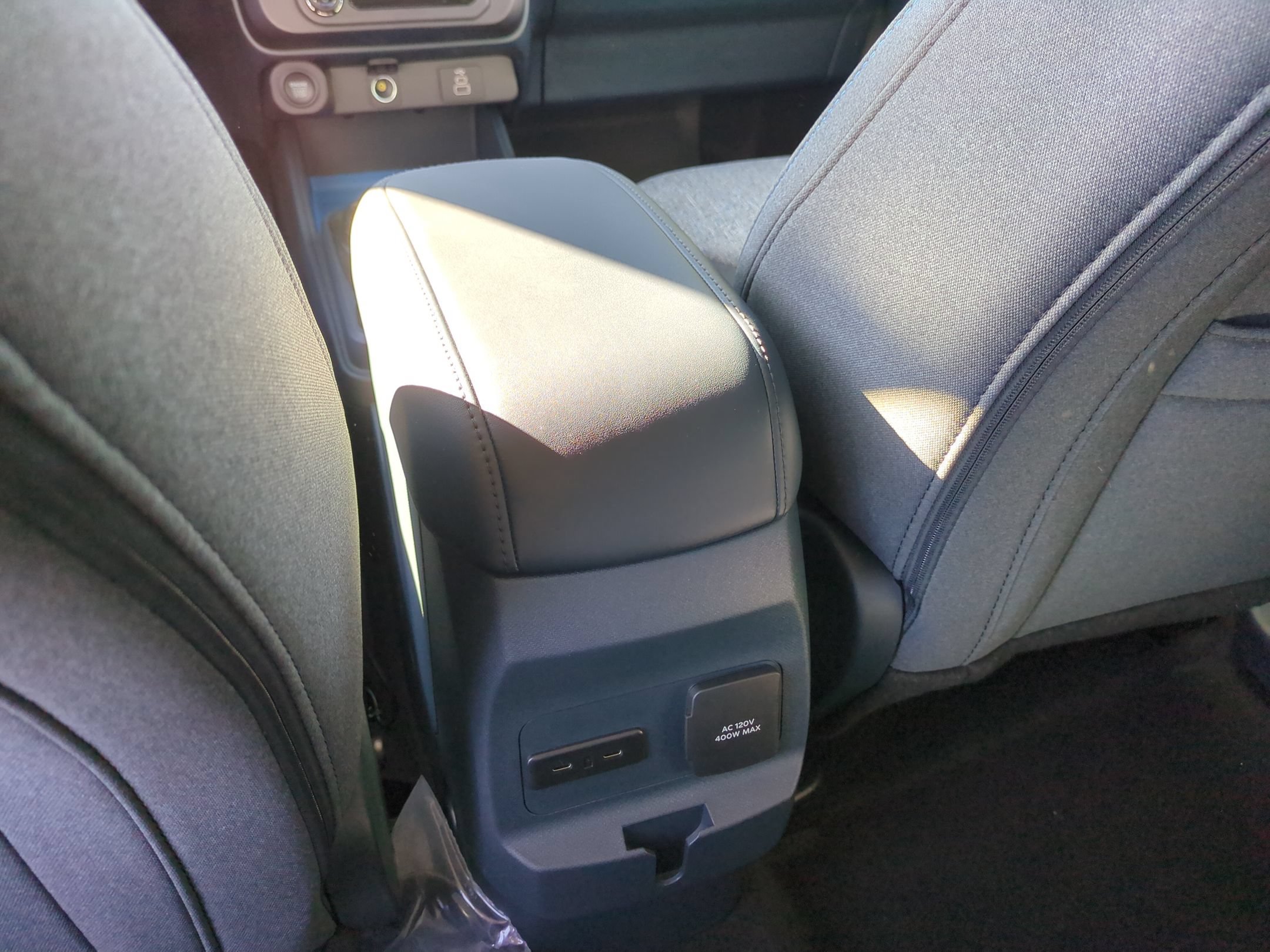 New 2026 Ford Maverick XLT w/ XLT Luxury Package FWD image 29