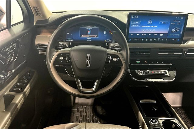 Used 2023 Lincoln Corsair Reserve w/ Equipment Group 201A image 8