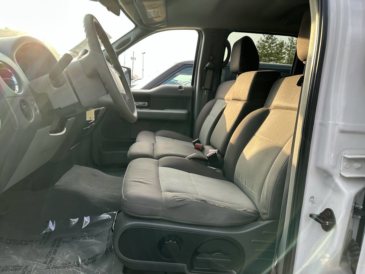 Used 2005 Ford F150 XLT RWD image 11