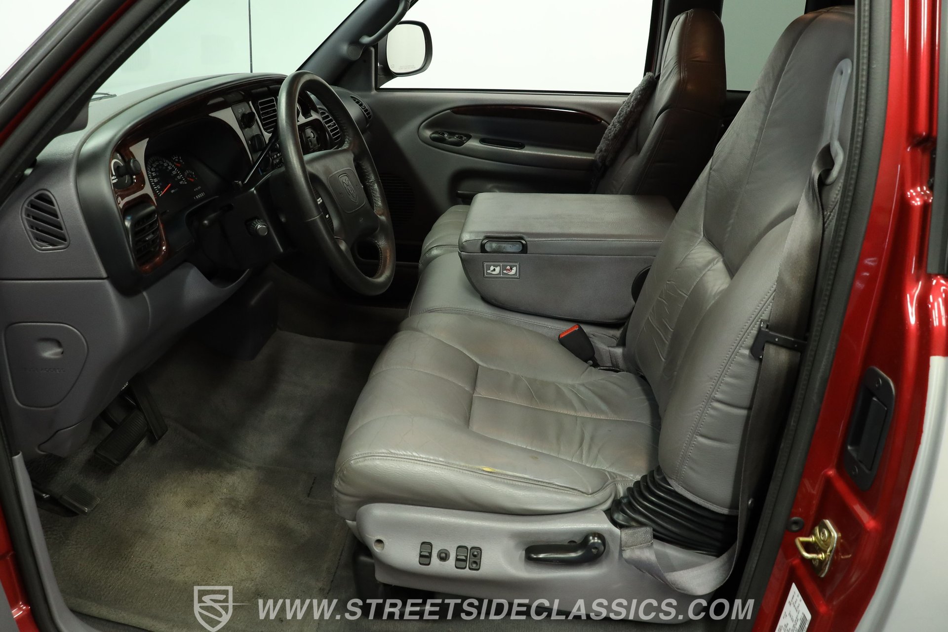 Used 1998 Dodge Ram 1500 Truck 2WD Quad Cab image 35