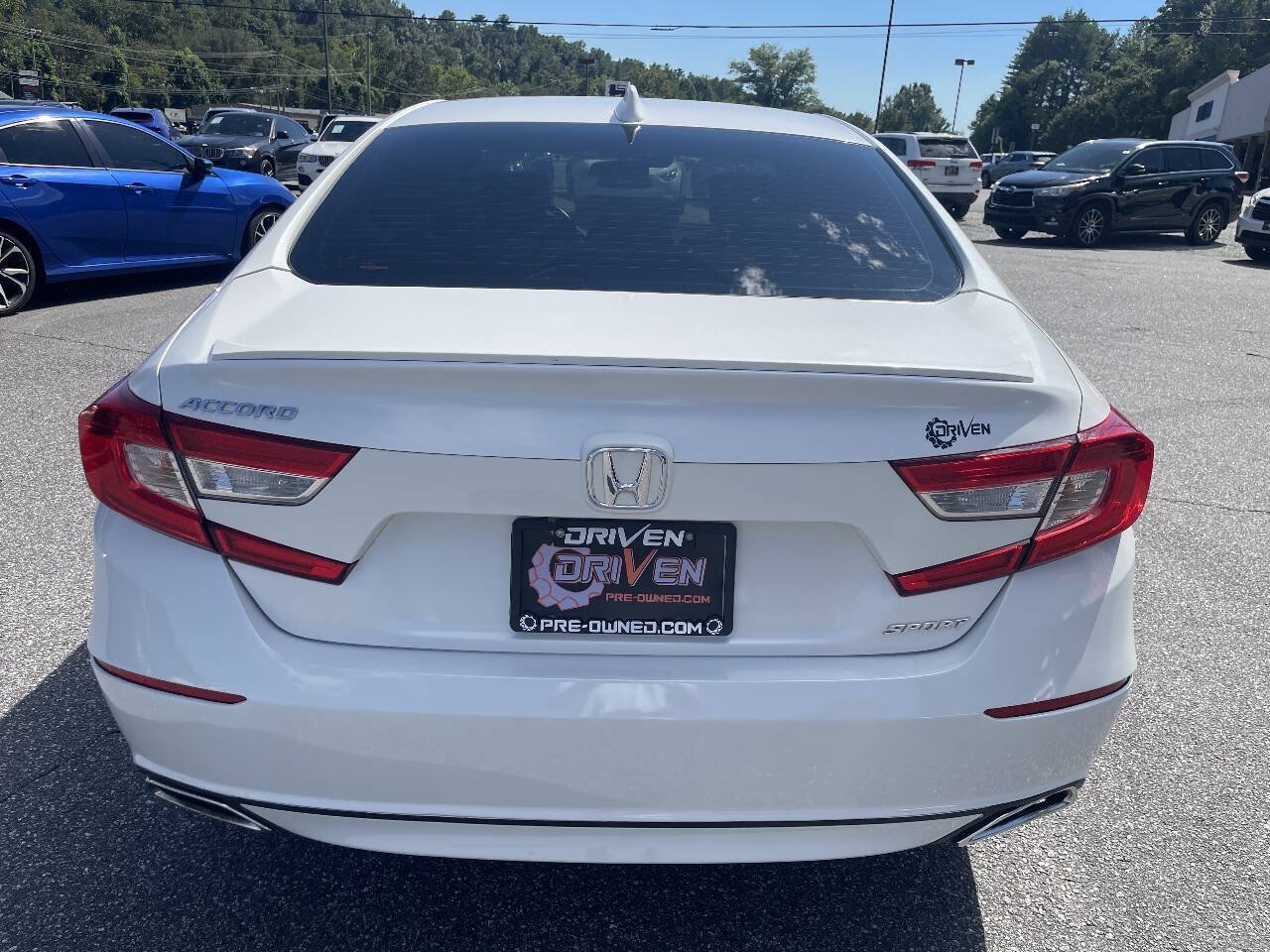 Used 2018 Honda Accord Sport image 10