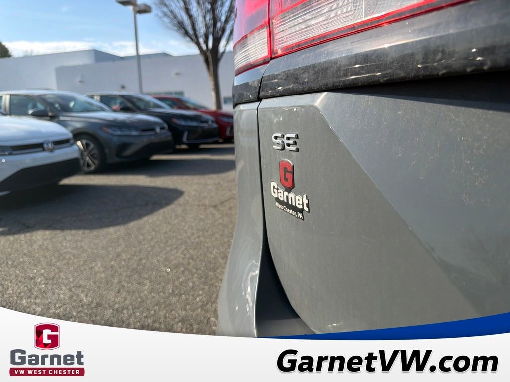 Used 2024 Volkswagen Atlas Peak Edition SE image 45
