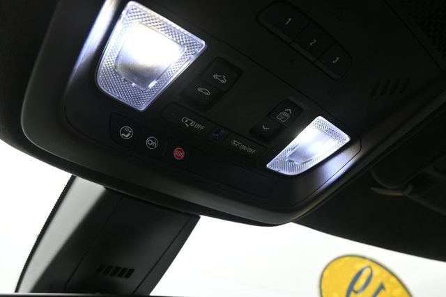 Used 2019 Cadillac XT5 Platinum AWD/4WD image 22