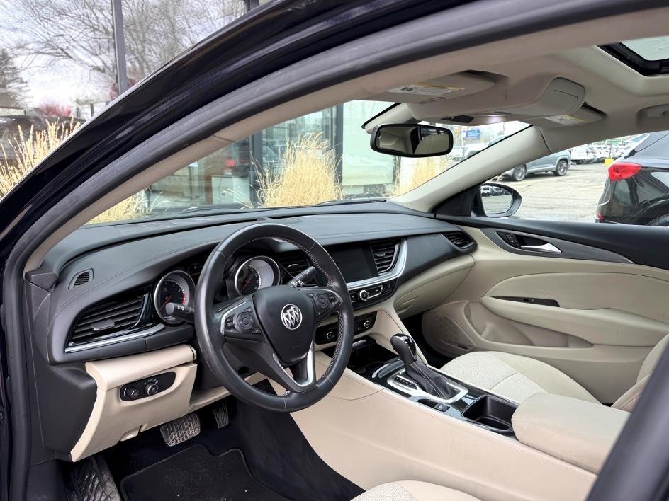 Used 2018 Buick Regal Preferred w/ Sights and Sounds Package image 14