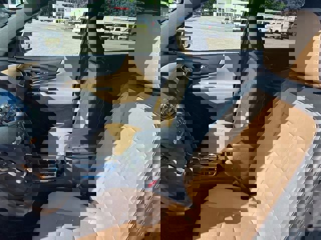 Used 2023 Chevrolet Equinox Premier FWD image 12