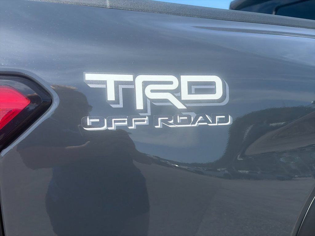 New 2026 Toyota Tacoma TRD Off-Road w/ TRD Off Road Upgrade Package AWD/4WD image 32