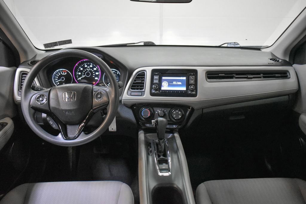 Used 2016 Honda HR-V LX image 11