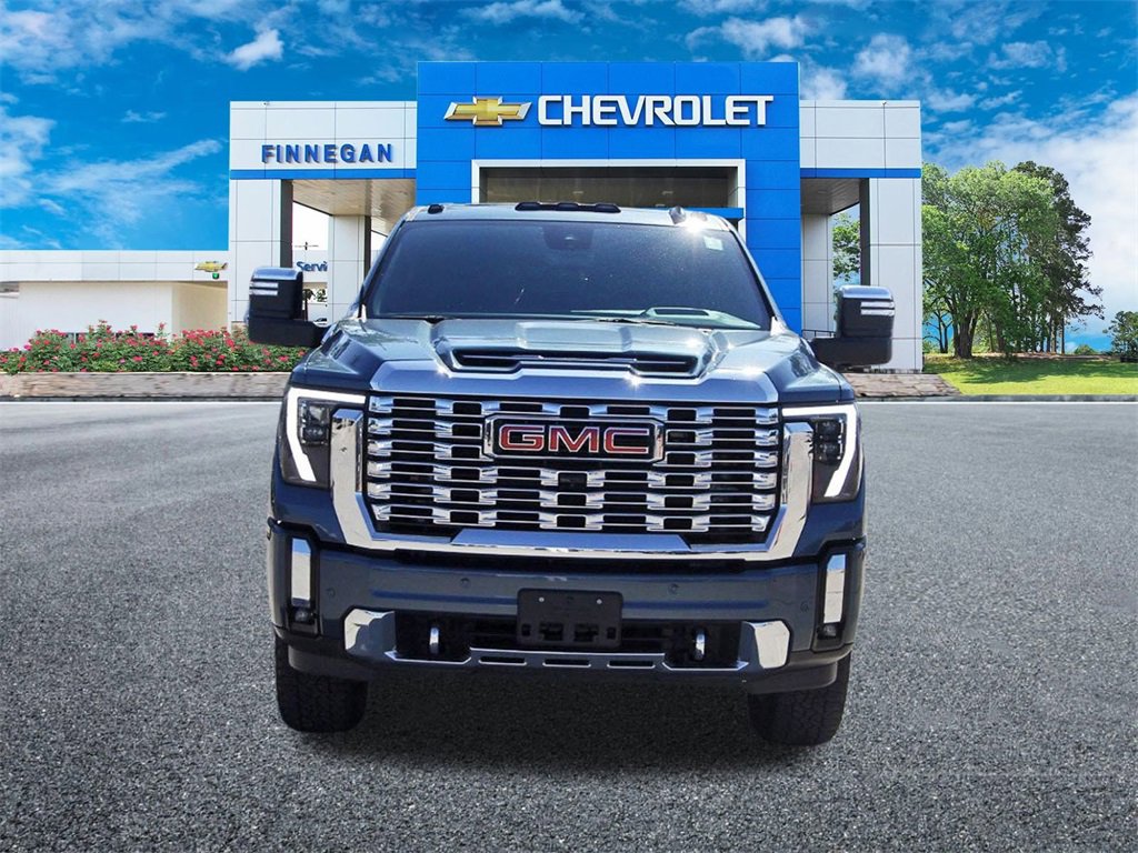 Used 2024 GMC Sierra 2500 Denali w/ Denali Reserve Package image 2