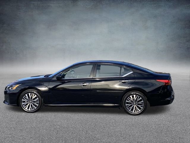 Used 2025 Nissan Altima 2.5 SV image 4