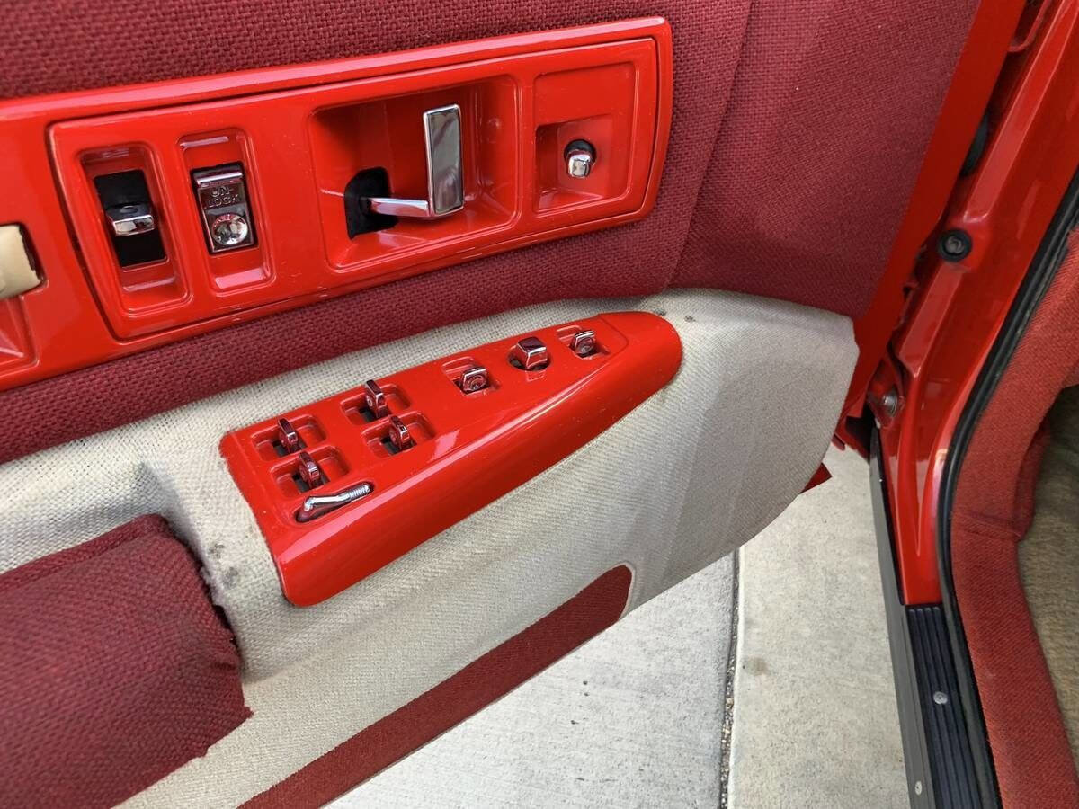 Used 1993 Chevrolet Caprice Classic image 16