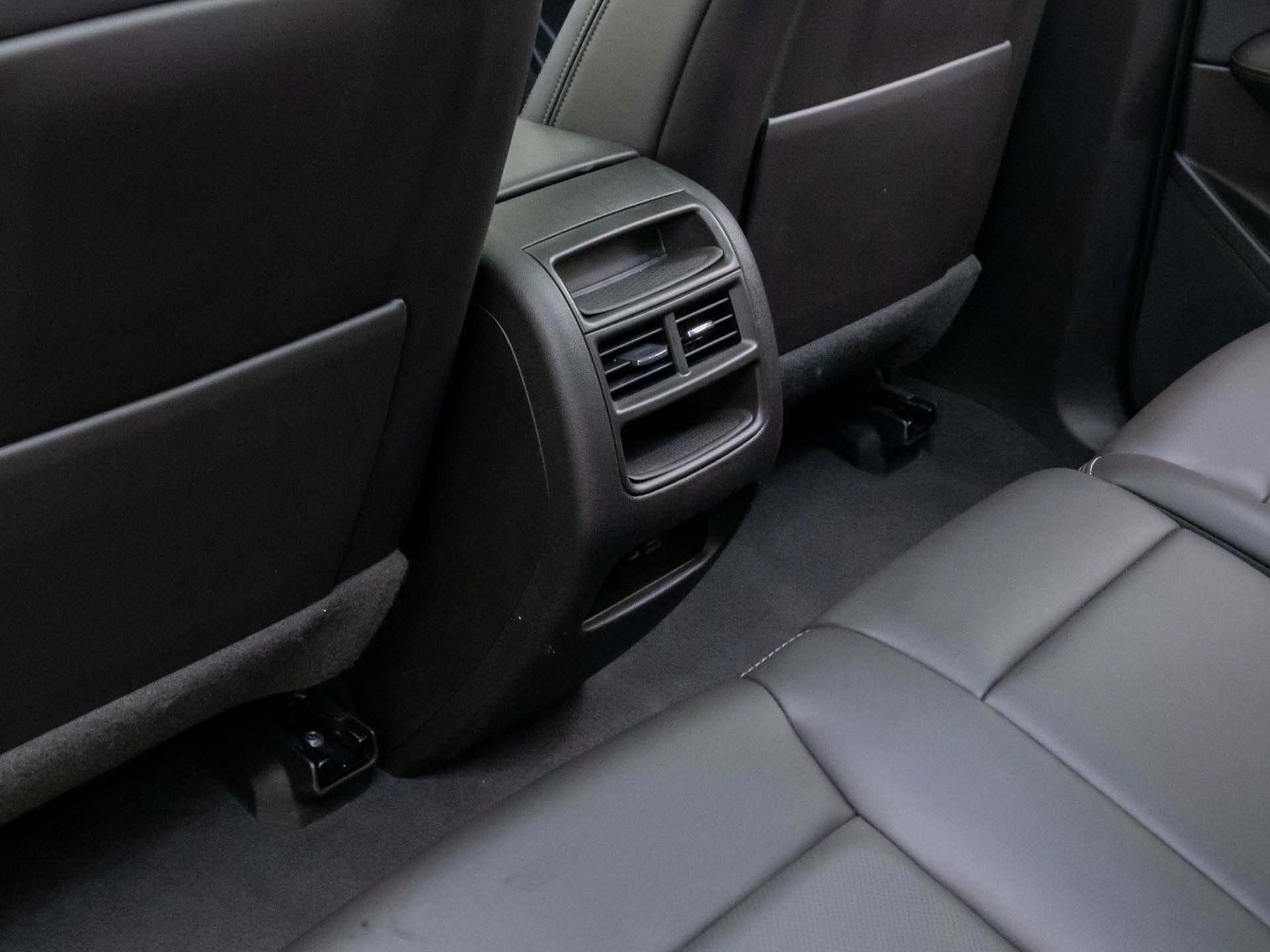 Certified 2022 Cadillac XT5 Premium Luxury image 19