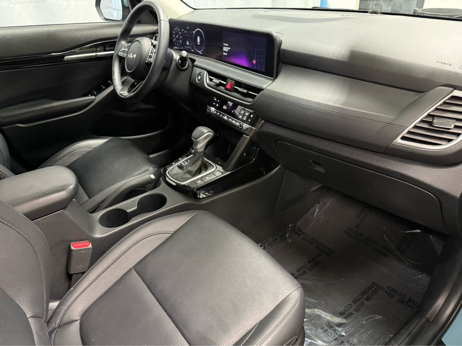 Used 2024 Kia Seltos EX image 22