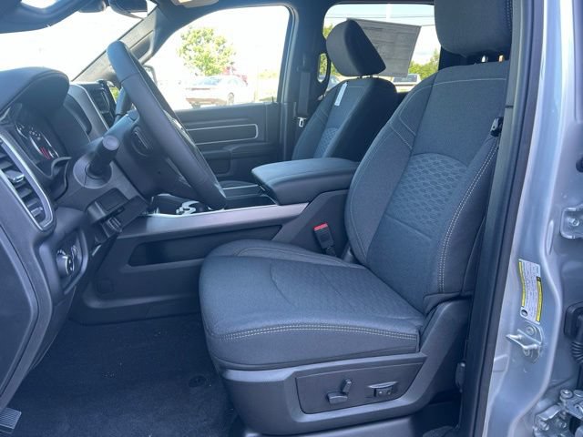 New 2026 RAM 2500 Big Horn AWD/4WD image 16