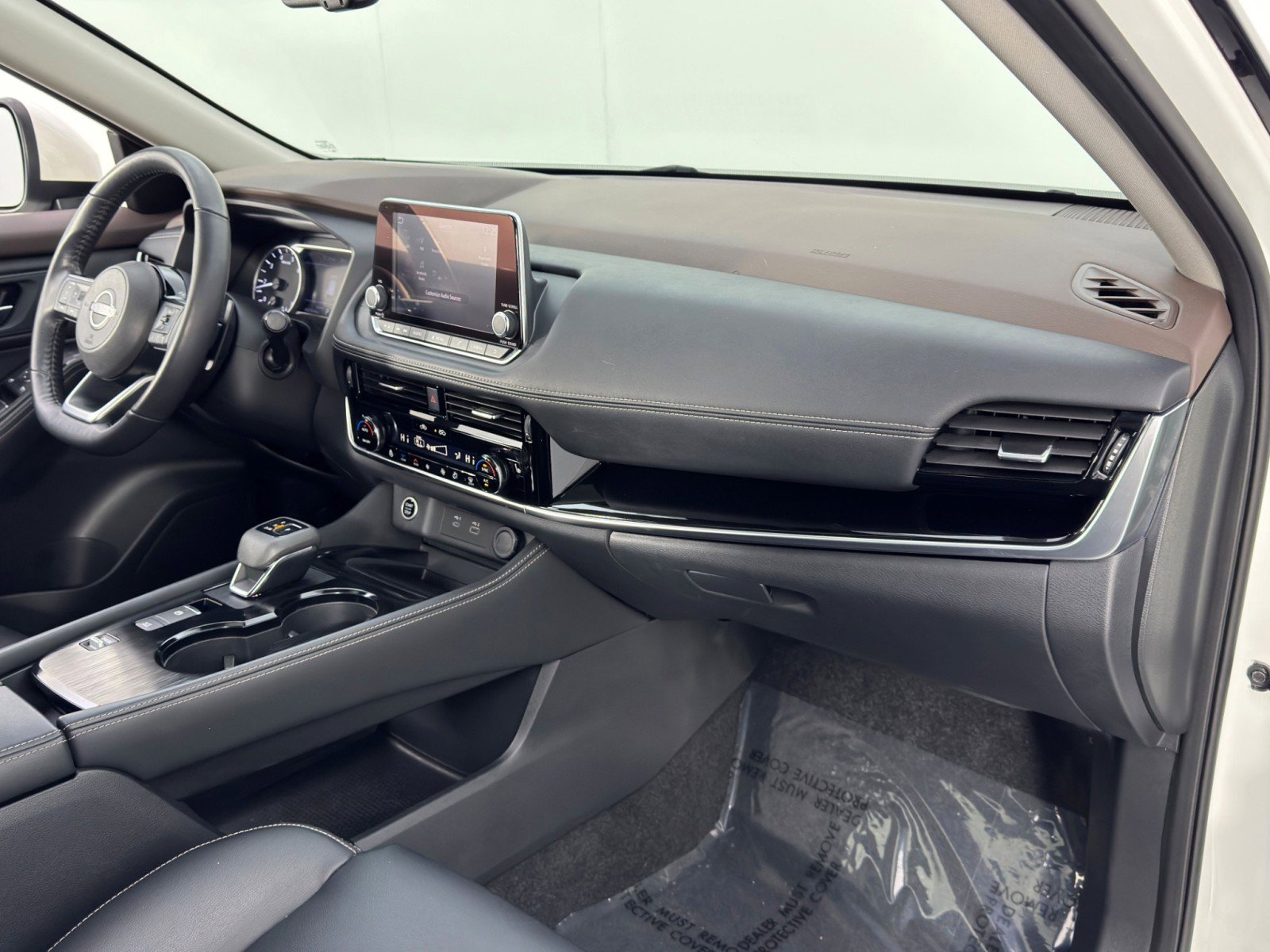 Used 2022 Nissan Rogue SL image 14