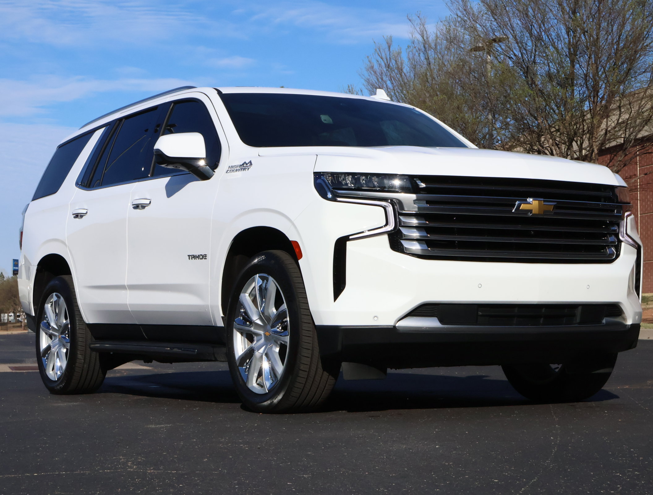Used 2024 Chevrolet Tahoe High Country w/ Max Trailering Package AWD/4WD video 1