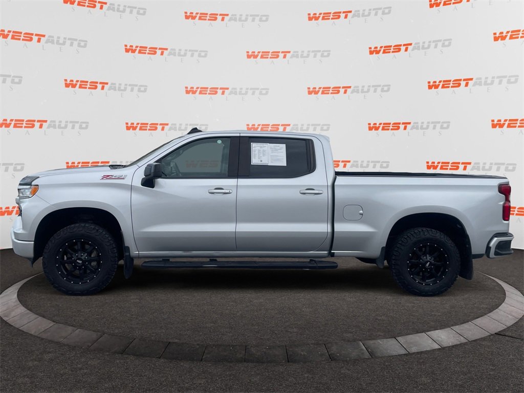Used 2022 Chevrolet Silverado 1500 RST image 2