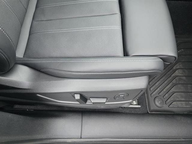 Used 2025 Audi Q5 Premium Plus w/ Premium Plus image 18