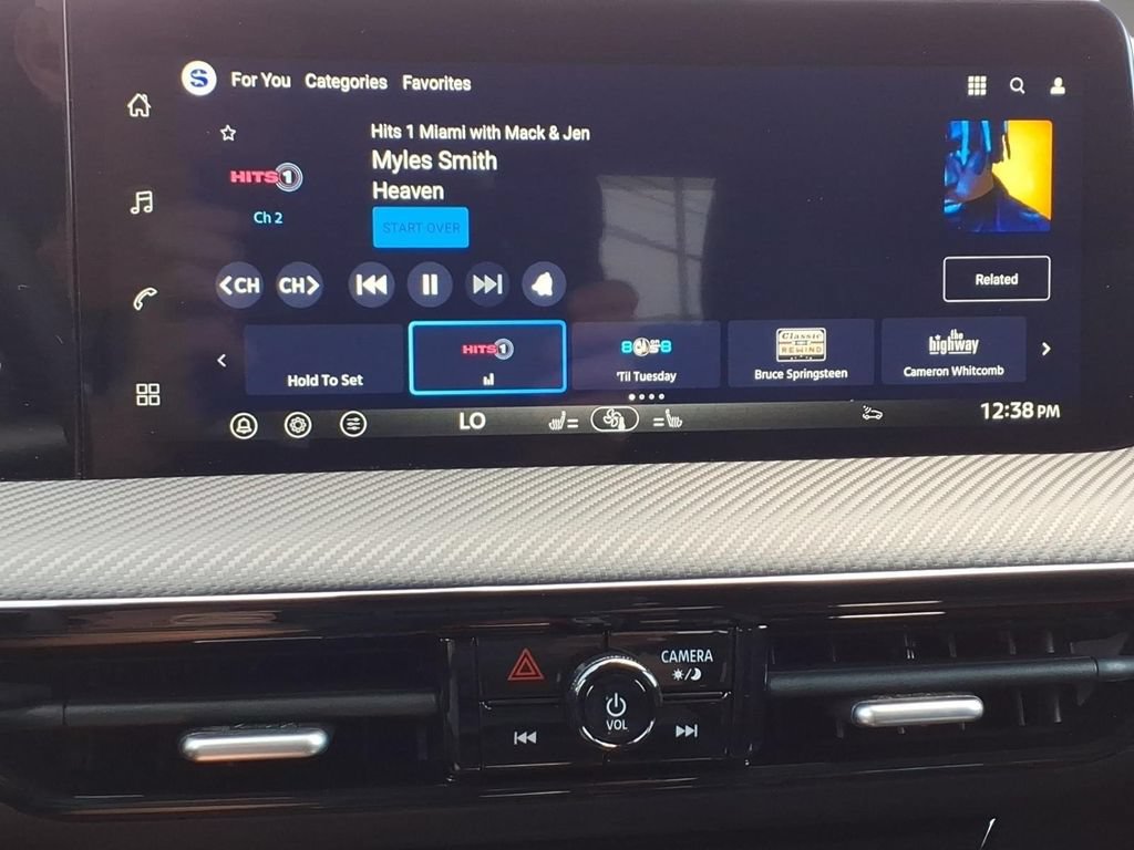 New 2026 Nissan Kicks SR w/ Cold Weather Package FWD image 19