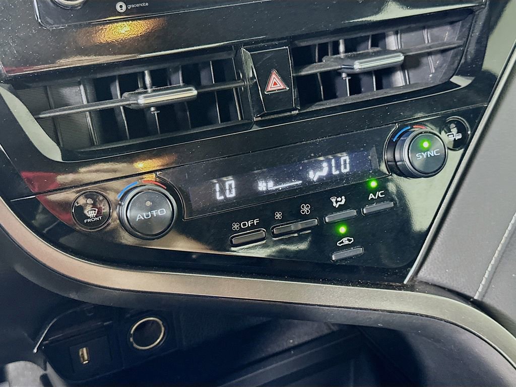 Used 2024 Toyota Camry SE FWD image 25