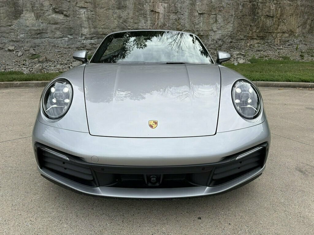 Used 2020 Porsche 911 Carrera 4S AWD/4WD image 6