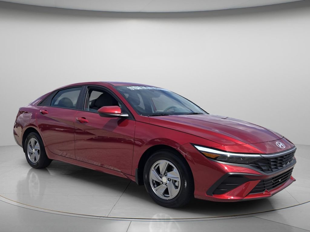 Used 2026 Hyundai Elantra SE FWD image 9