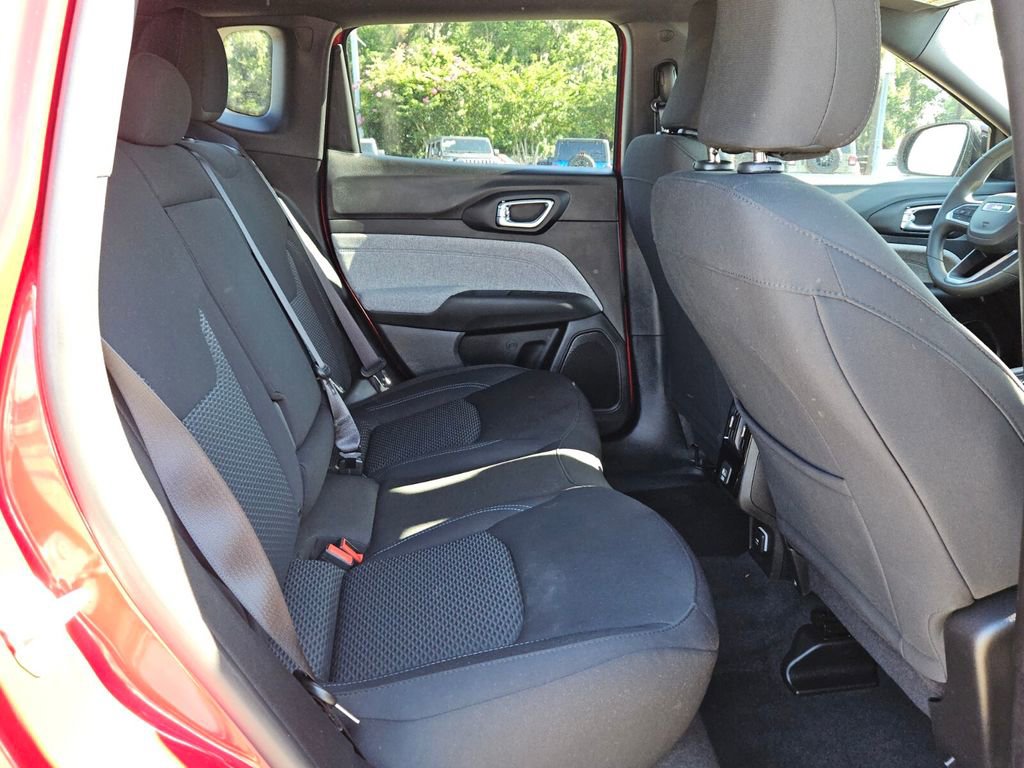 Used 2025 Jeep Compass Sport AWD/4WD image 14