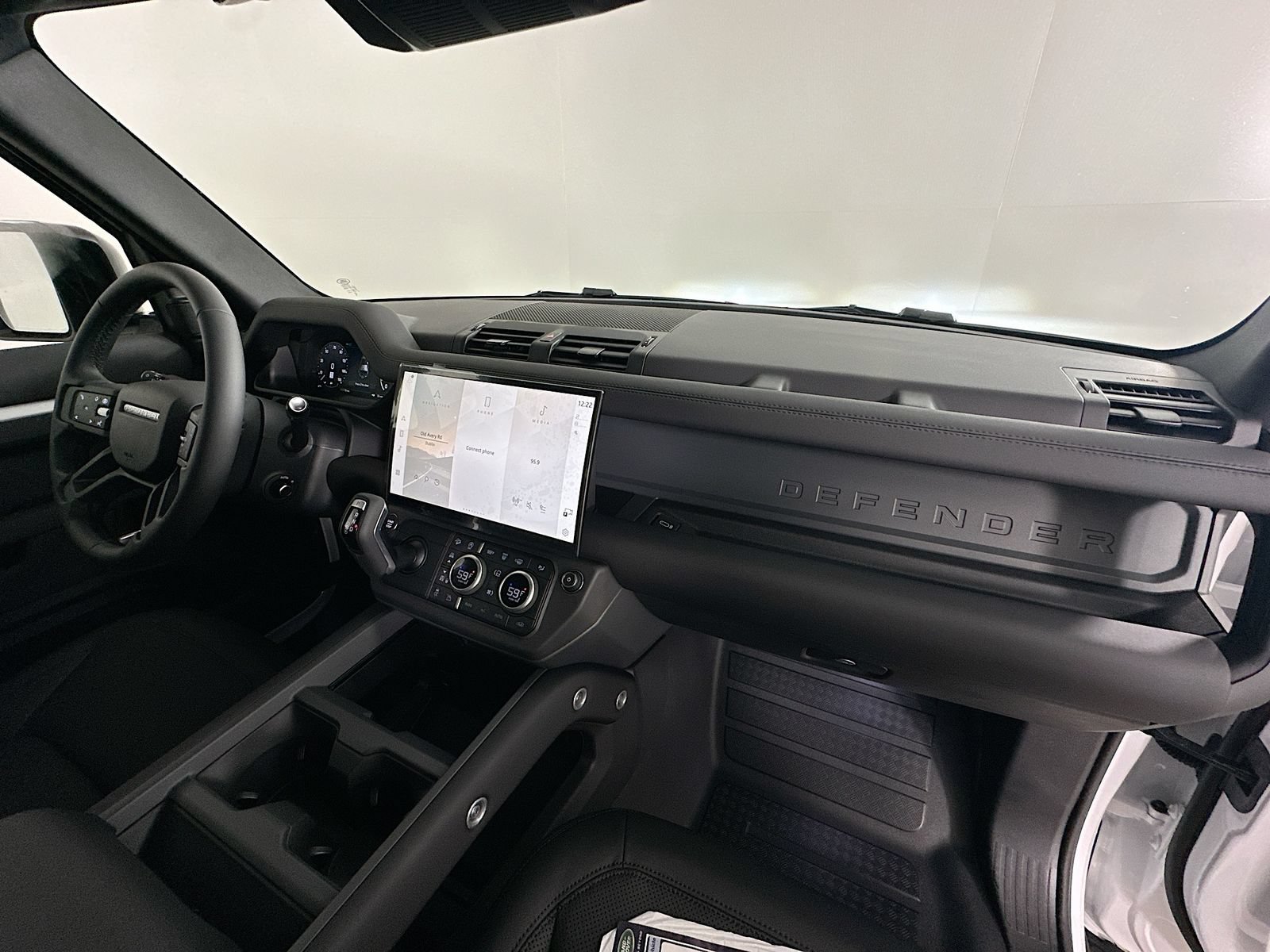 Used 2026 Land Rover Defender 110 S AWD/4WD image 44