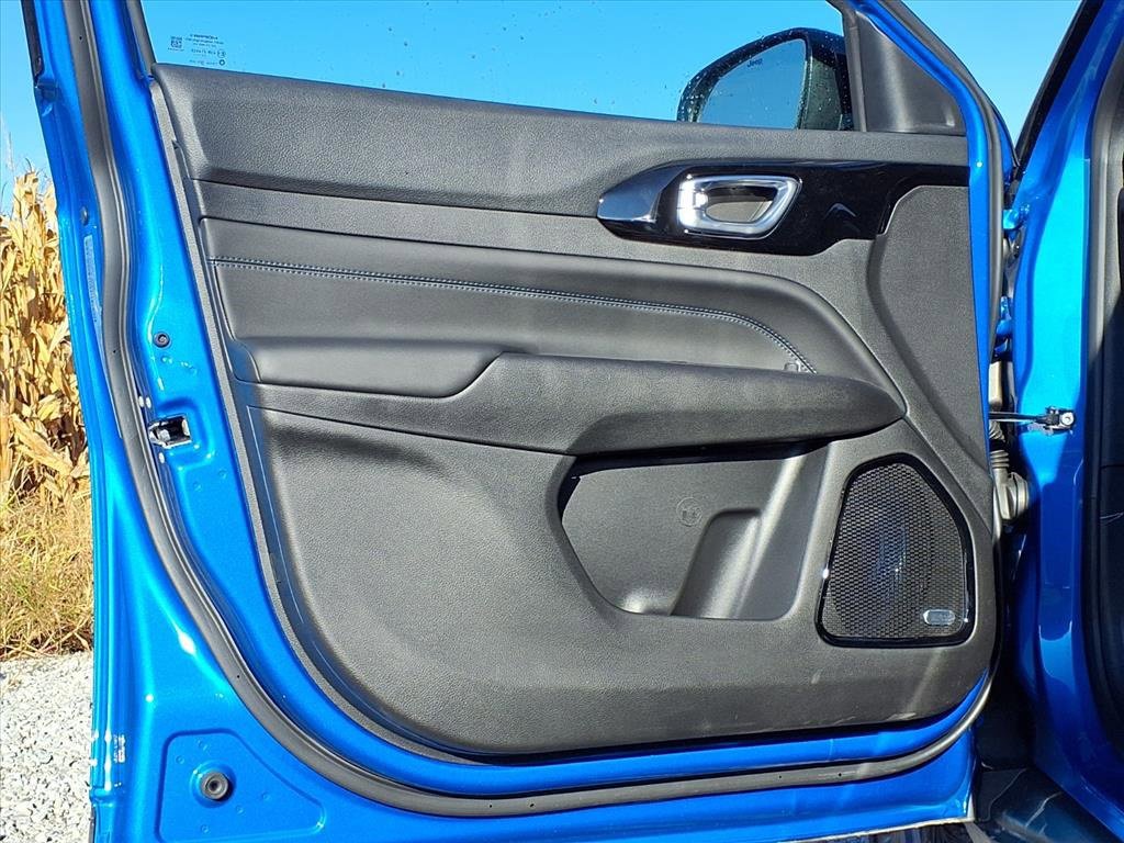 New 2026 Jeep Compass Limited image 21