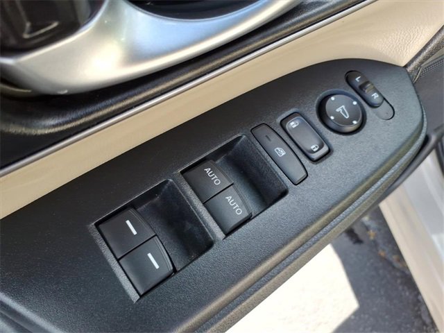 Used 2018 Honda CR-V EX-L image 11