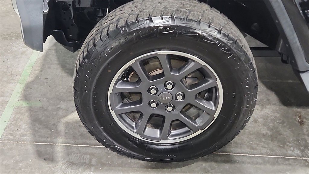 Used 2020 Jeep Gladiator Overland image 14