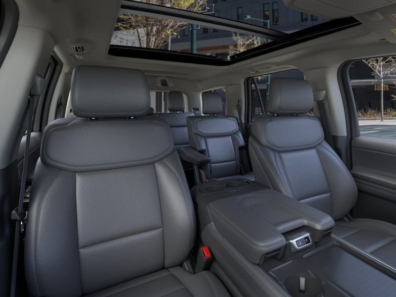 New 2026 Ford Expedition Active AWD/4WD image 10