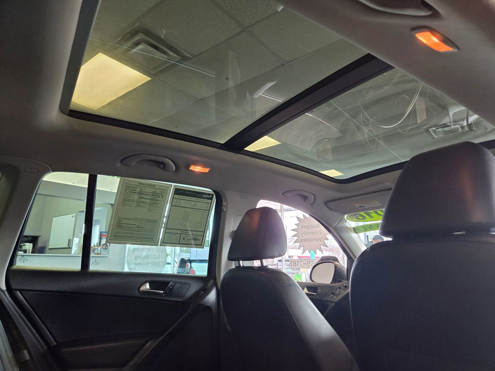 Used 2016 Volkswagen Tiguan SEL image 62