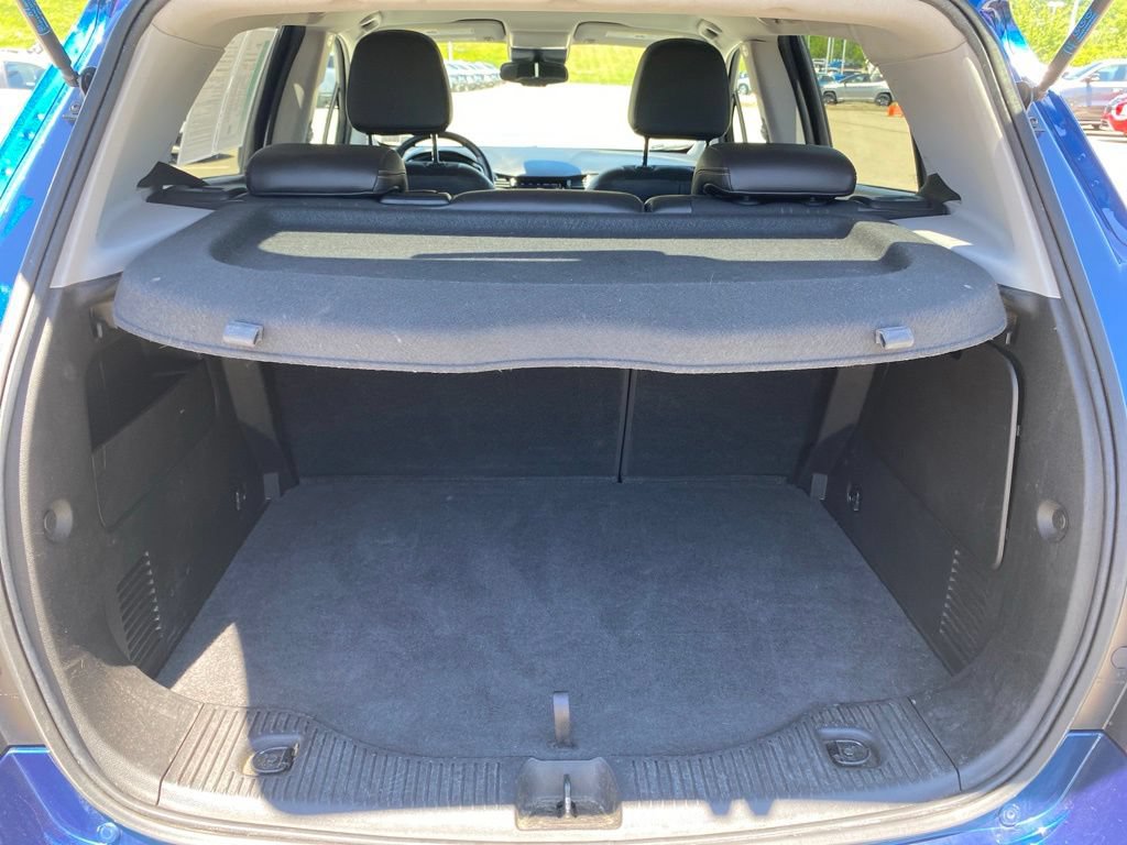 Used 2019 Chevrolet Trax LT w/ LT Convenience Package AWD/4WD image 16