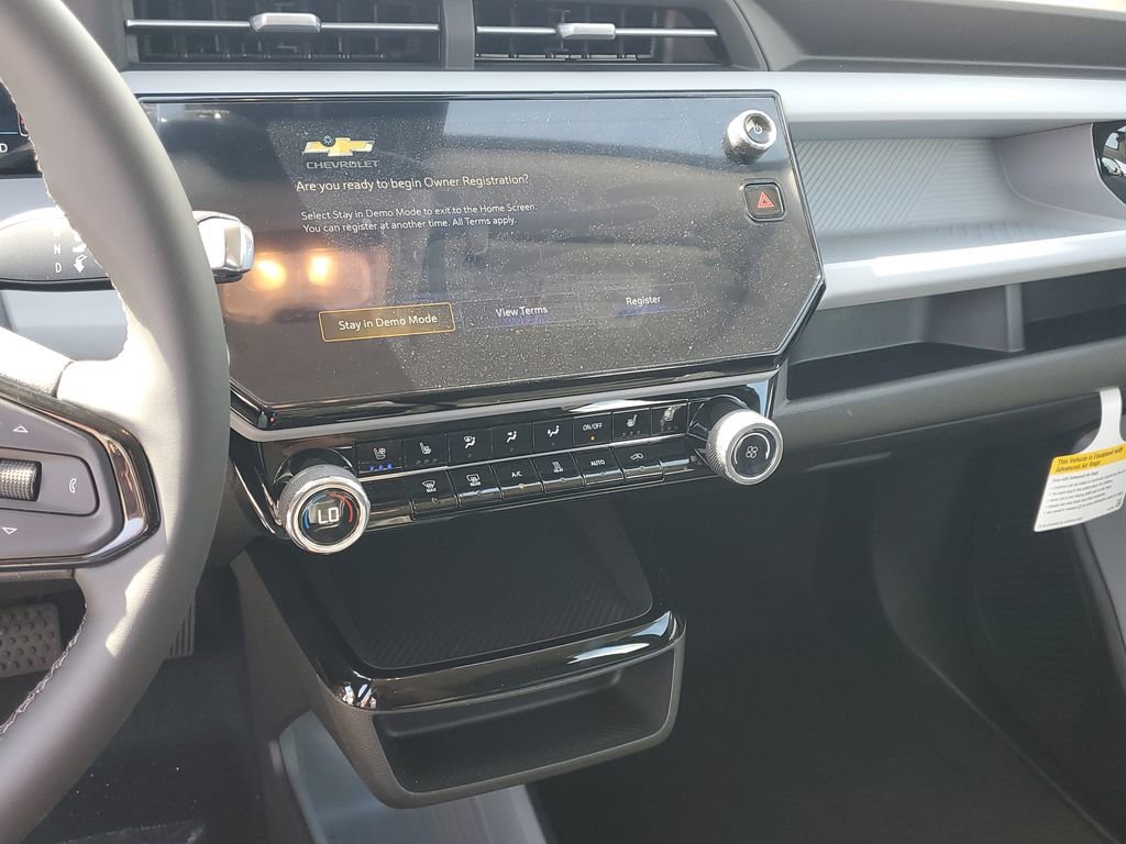 Used 2027 Chevrolet Bolt RS FWD image 22