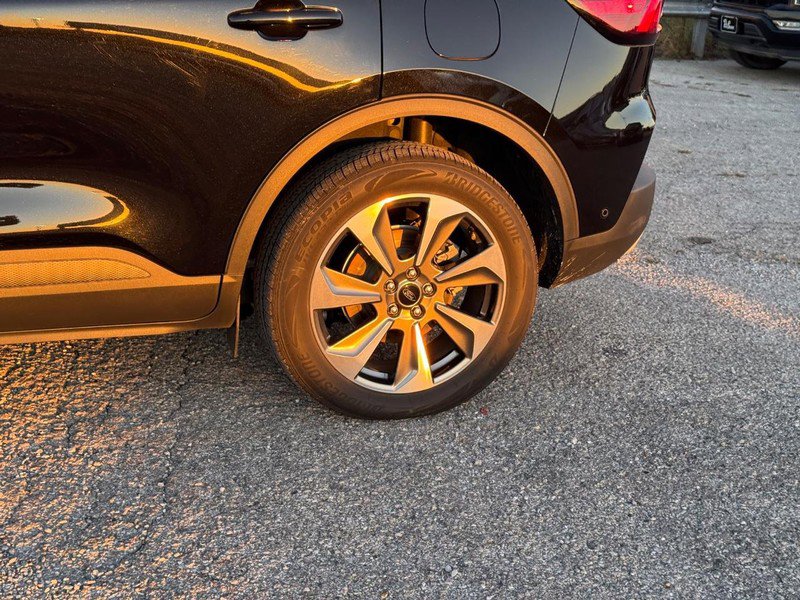 Used 2024 Ford Escape Platinum w/ Premium Technology Package image 11