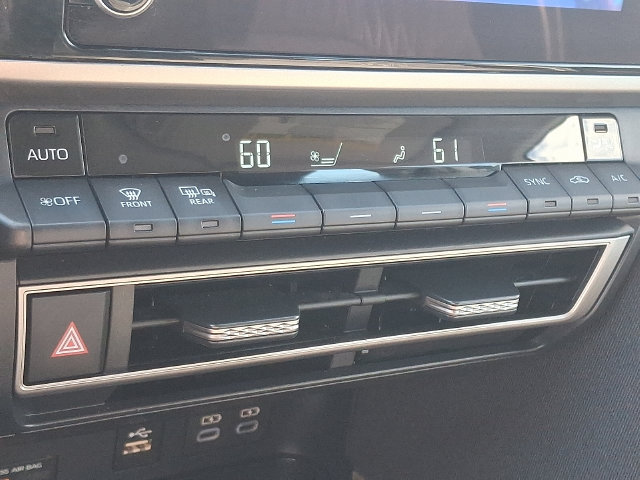 Used 2025 Toyota Camry LE FWD image 16