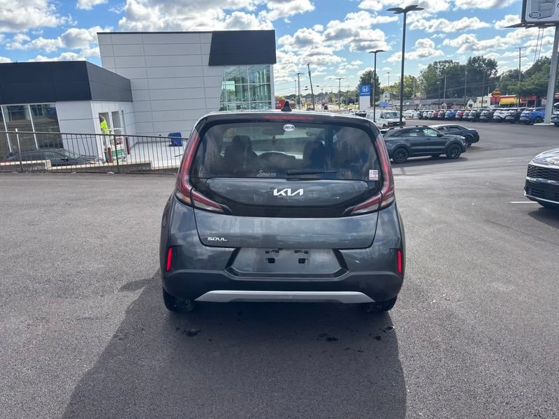 Used 2024 Kia Soul LX w/ Option Group 015 FWD image 7