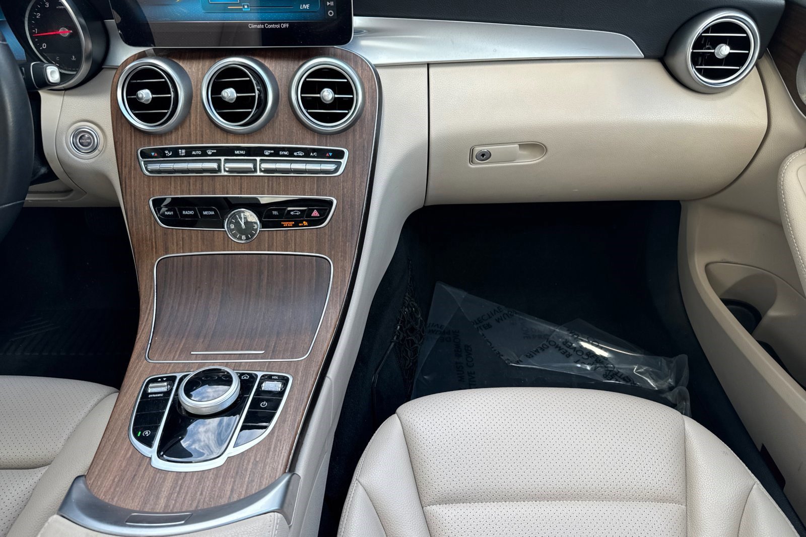 Used 2019 Mercedes-Benz C 300 Sedan image 29