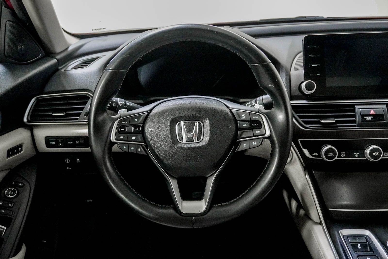 Used 2018 Honda Accord Touring image 22
