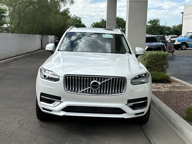 New 2025 Volvo XC90 T8 Plus w/ Protection Package Premier AWD/4WD image 2